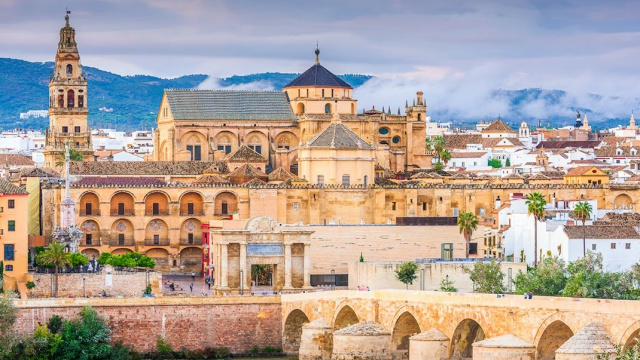 Córdoba esencial: judería, mezquita y flamenco